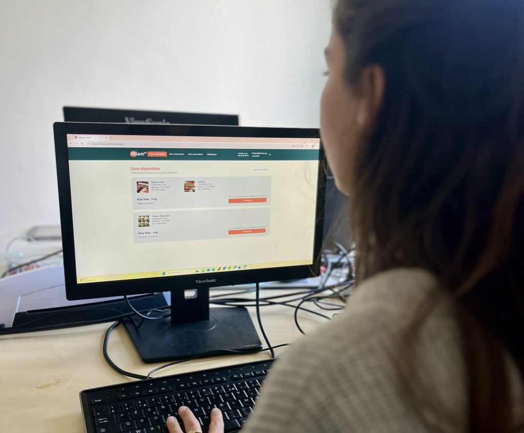 Association qui commande des plats gratuits via la plateforme Miam'Up